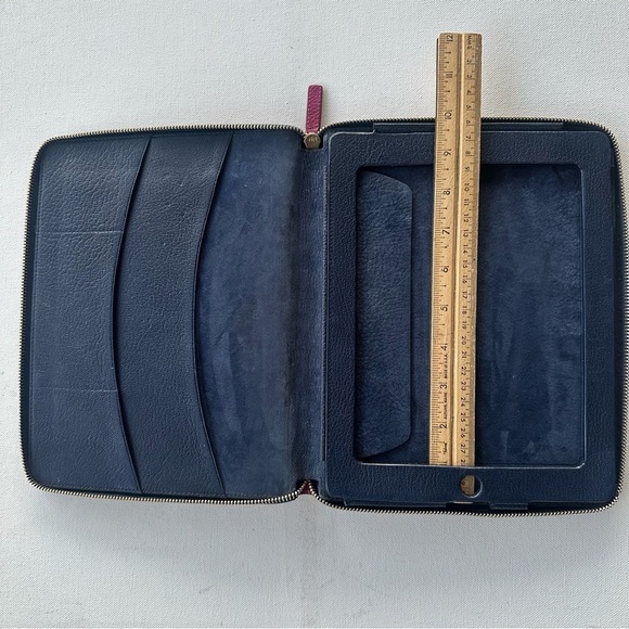 SMYTHSON Leather iPad Case 9.7” Fuschia Goatskin Zip Closure - Picture 7 of 14